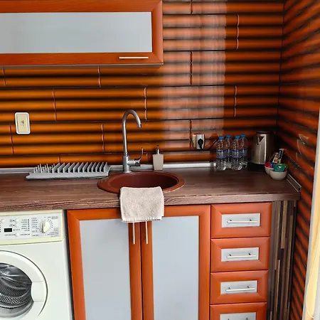 2 Bedrooms Apartment. شقة بلوفديف