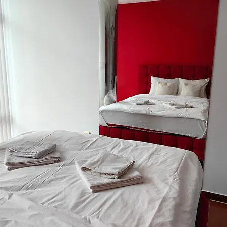 2 Bedrooms Apartment. بلوفديف