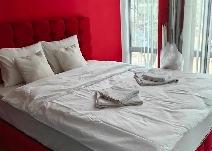 Apartment 2 Bedrooms Apartment. *