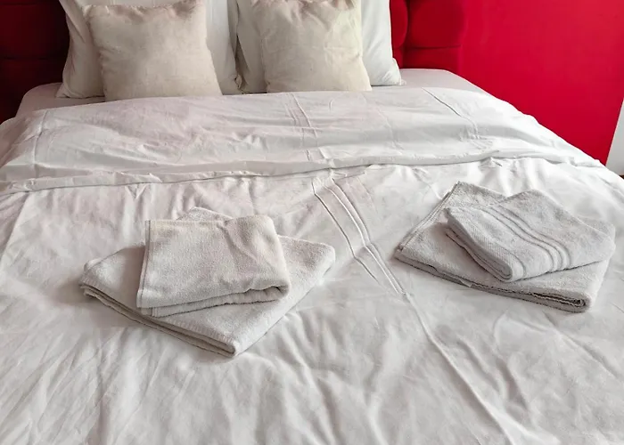 2 Bedrooms Apartment. Apartment *